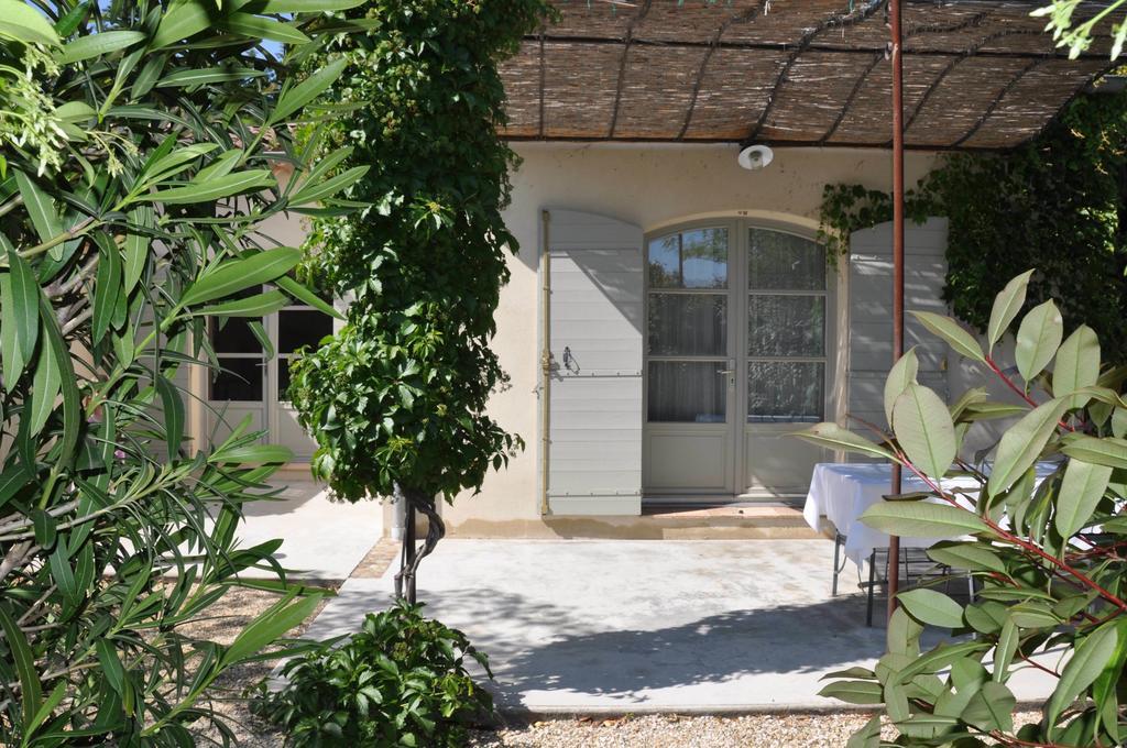 La Maison De Line Saint-Rémy-de-Provence Habitación foto